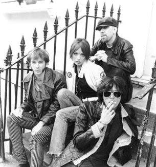 554275_296219997118342_1051216709_n